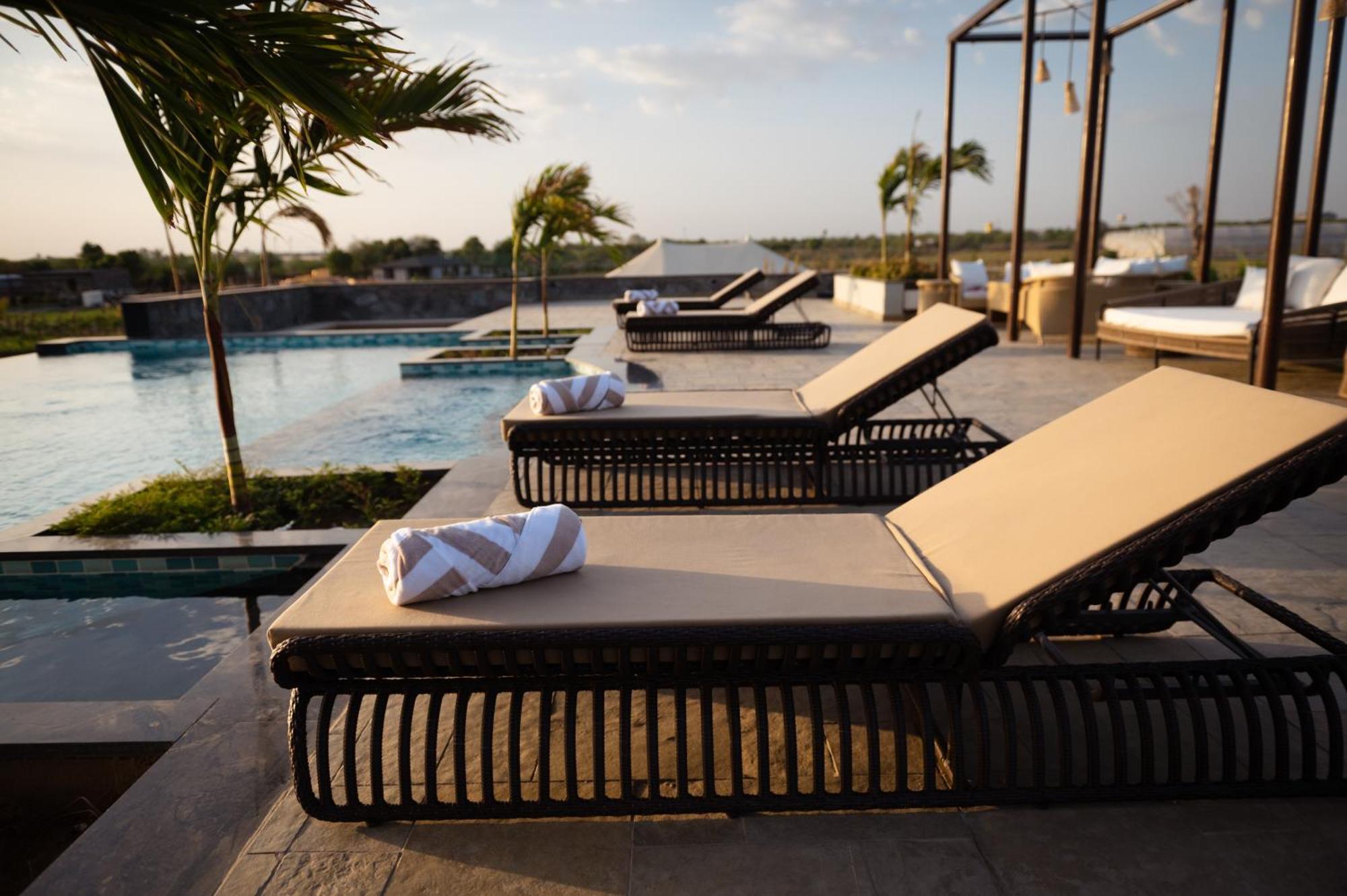 Sangam Farms Hotell Bhīlwāra Eksteriør bilde
