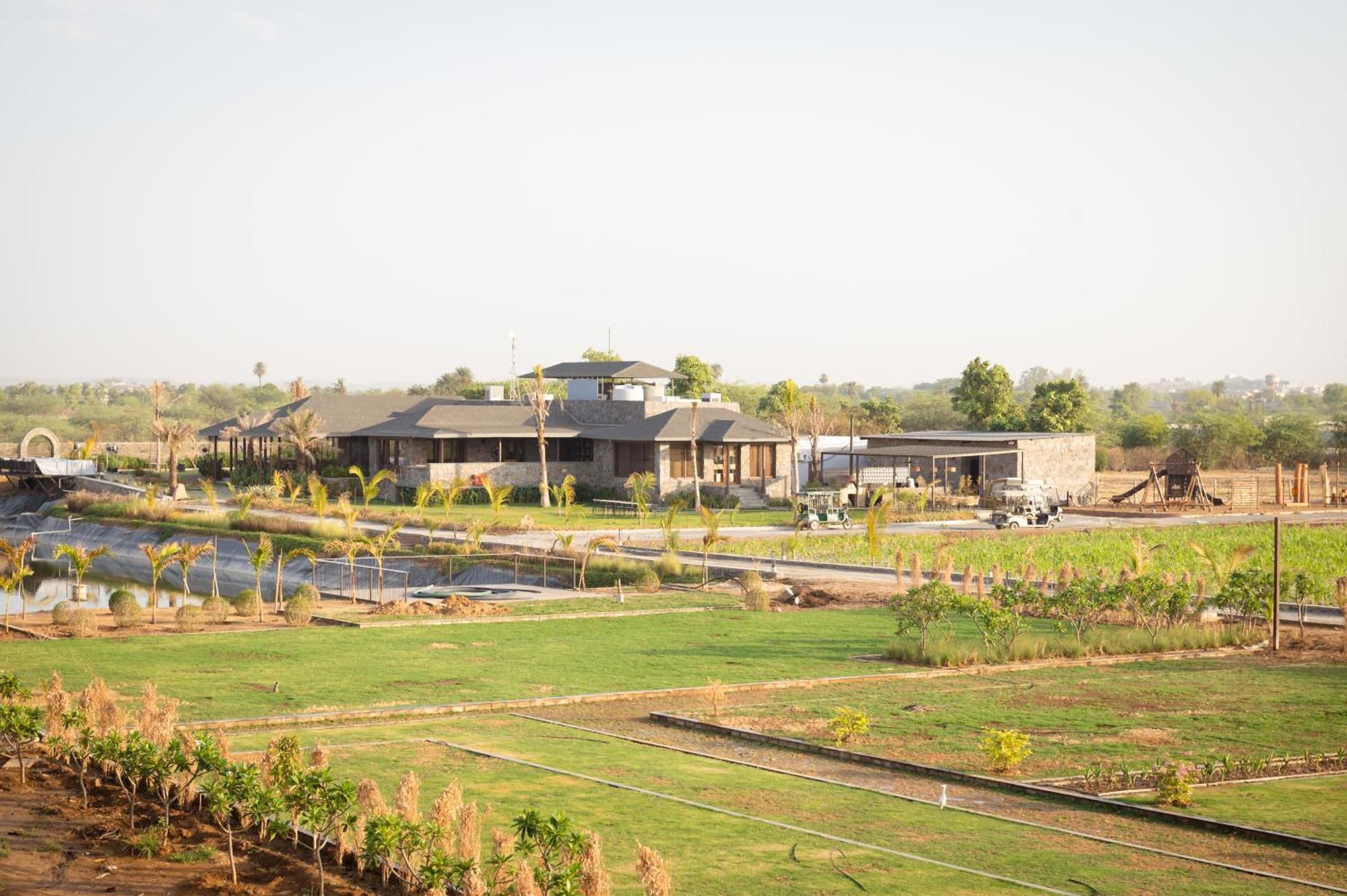 Sangam Farms Hotell Bhīlwāra Eksteriør bilde